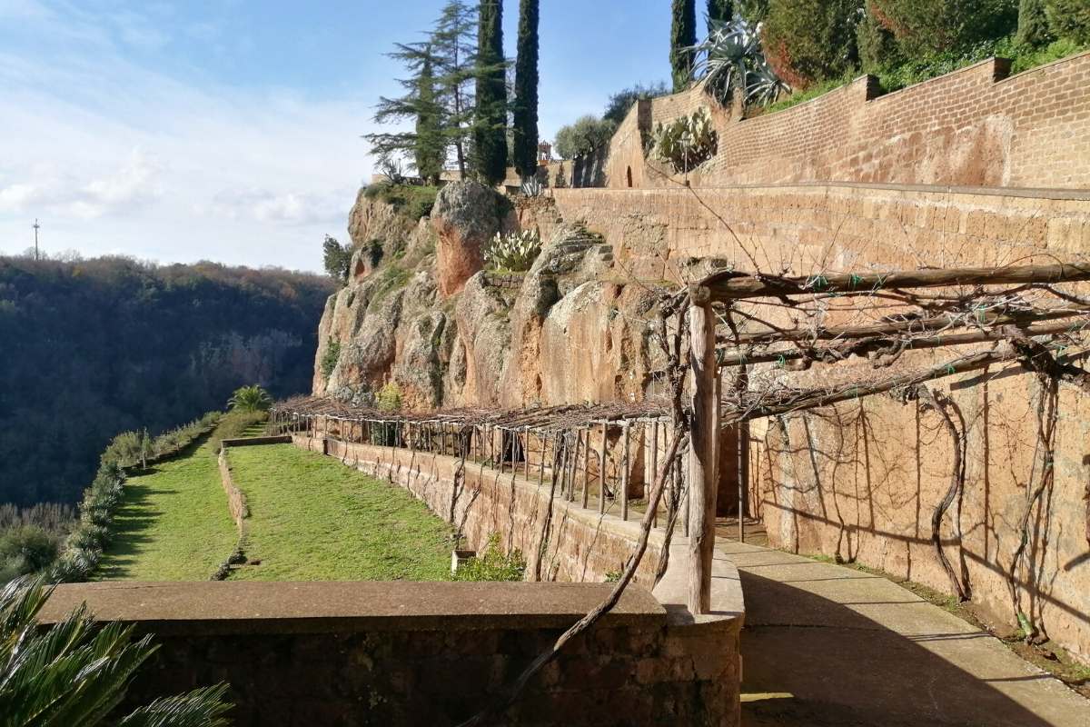 Castel Sant'Elia bici