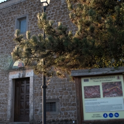 Chiesa della Madonna delle Grazie nel Monumento Naturale delle Forre
